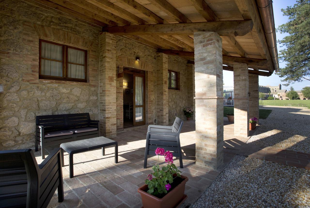 Aparthotel Casale San Galgano Chiusdino Exteriér fotografie