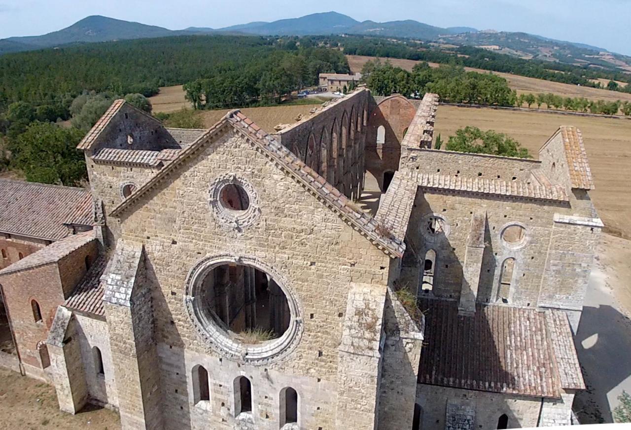 Aparthotel Casale San Galgano Chiusdino Exteriér fotografie